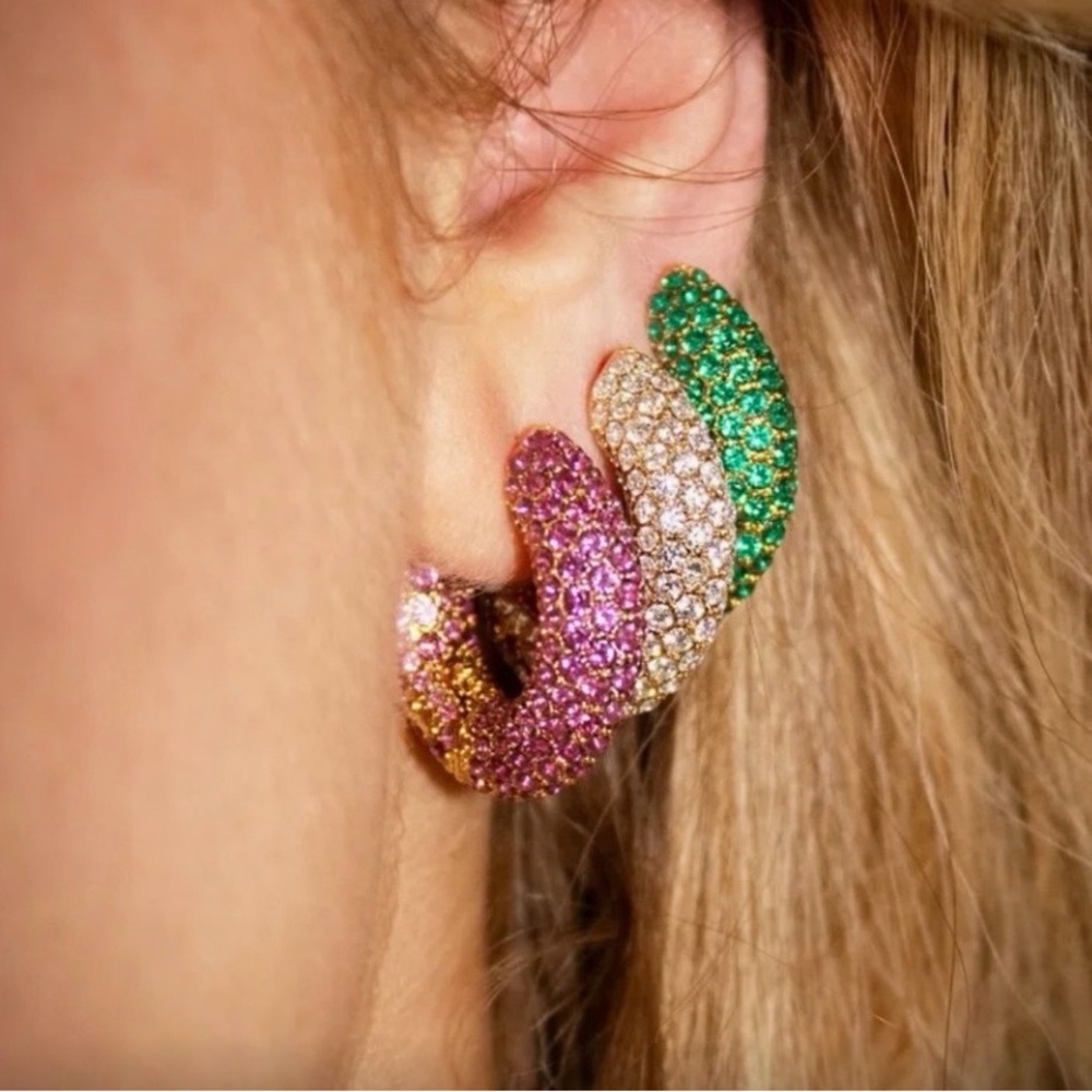 Kendra Scott Green and Gold Earrings - Picture 3 of 3